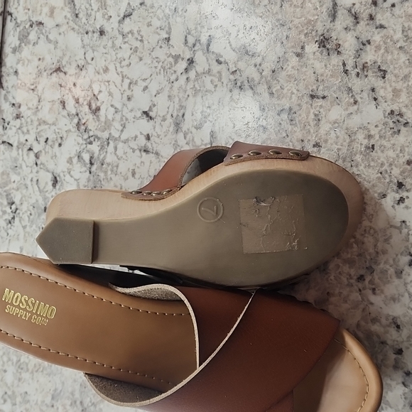 Wedges - Picture 3 of 4